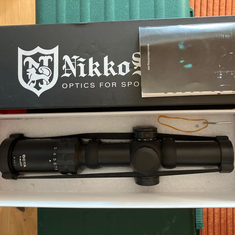 NIKKO STIRLING OCTA 1-8X24 RET 4 DOT-I, 30MM