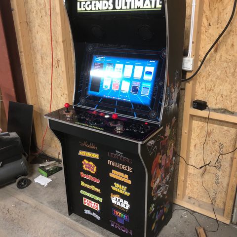 Legends Ultimate - Arcade maskin!