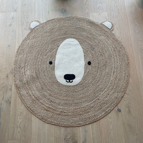 Lite brukt H&M "bamse-teppe til barnerom e.l