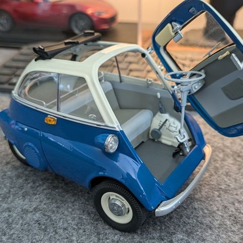 1:18 Schuco BMW Isetta Export