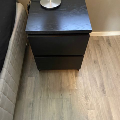 MALM IKEA nattbord