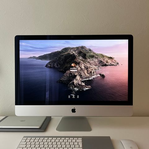 iMac (27-tommers, sent 2012) + tastatur/mus