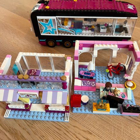 Lego friends buss og lego