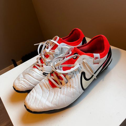 Nike tiempo