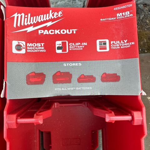 Packout Batteriholder til 18V Milwaukee batterier.