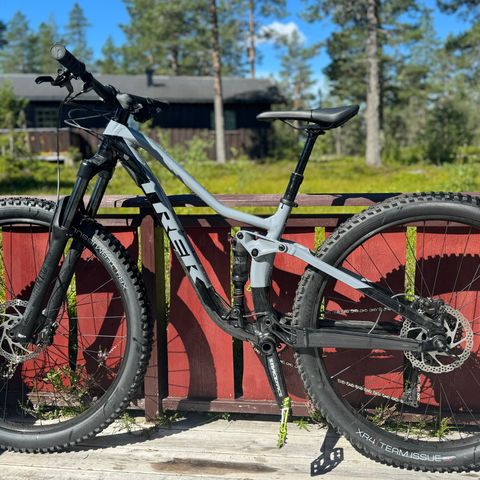 Trek Fuel EX 5 - selges til en veldig fornuftig pris