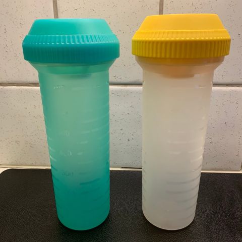 Tupperware. Stor Kvikk Shaker med måleskala 750 ml