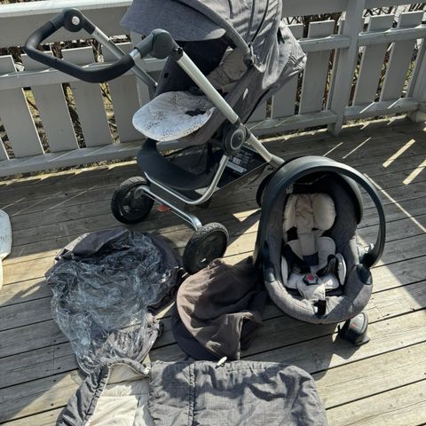 Stokke scoot vogn + beesafe bilstol til baby