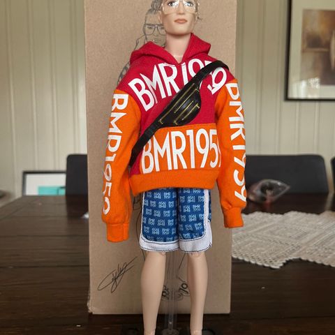566 Barbie BMR1959 Bold Logo Hoodie & Basketball Shorts incl collector