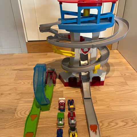 Paw Patrol Tårn med biler og loop