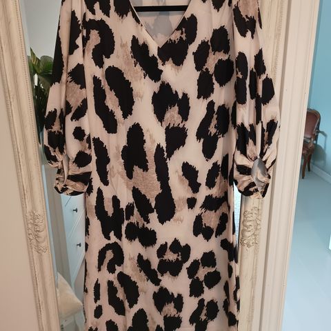 Leopard kjole str M