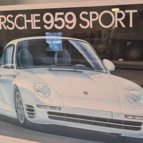 Porsche modell byggesett av eldre årgang selges