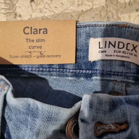 Jeans Clara fra Lindex