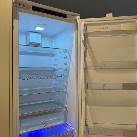Kjøleskap fra Grundig, intergrert.