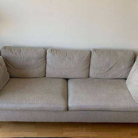 RESERVERT- Sofa