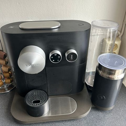 SISTE PRIS Nespresso Expert & Milk selges ASAP