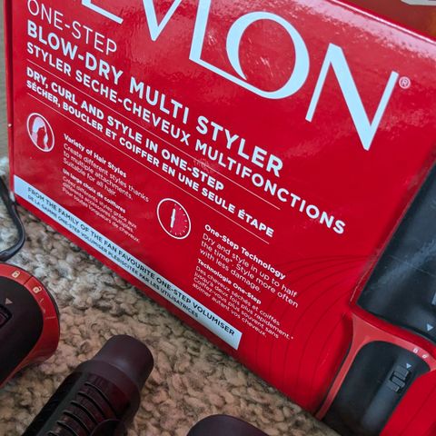 REVLON ONE STEP BLOW DRY