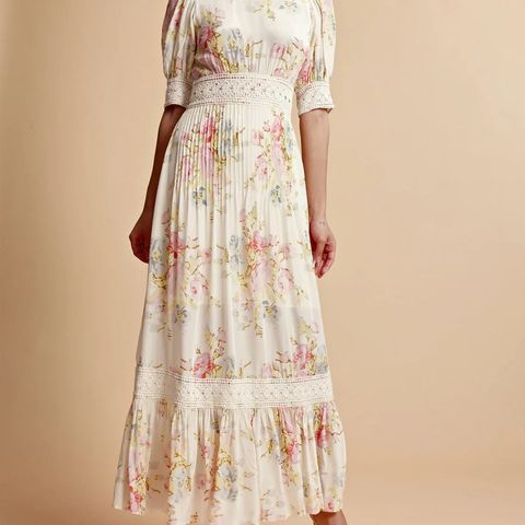 Leier ut By Timo Satin Embroidery Dress Antique str S