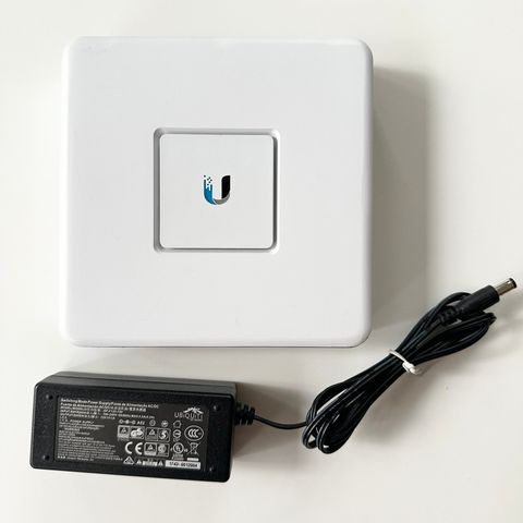 Ubiquiti UniFi Security Gateway