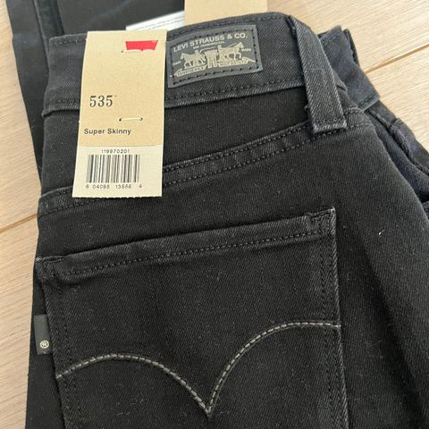 Levis  535 str 1m/25