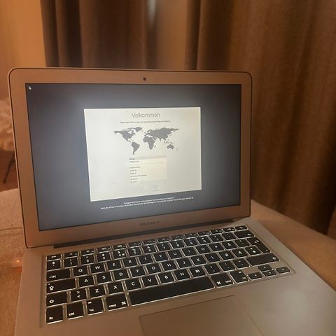 MacBook air 2017 13" 121GB