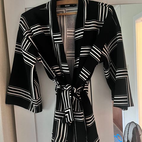 Kimono/ str xs-s