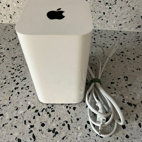 Apple AirPort Extreme (A1521)