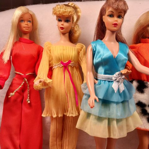 Vintage Barbie mod Era antrekk