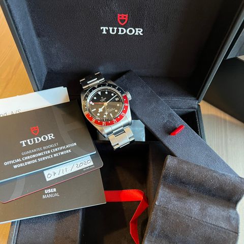 Tudor Black Bay GMT