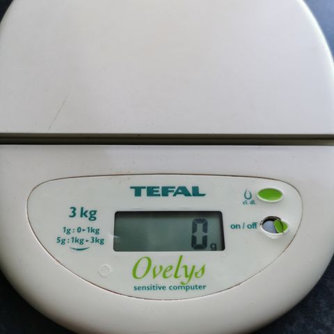 Tefal kjøkkenvekt 1g-3kg. Nøyaktig.