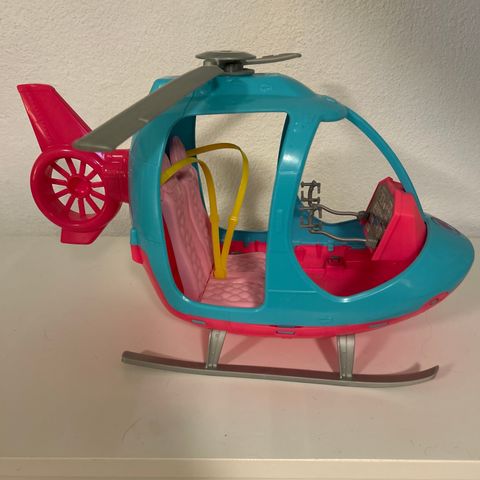 Barbie helikopter