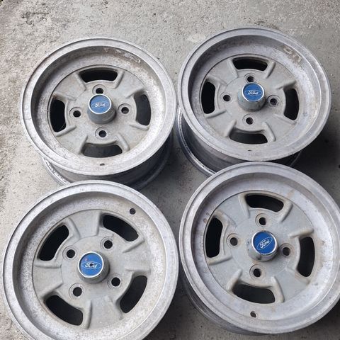 12" originale Ford spesialfelger 4x108