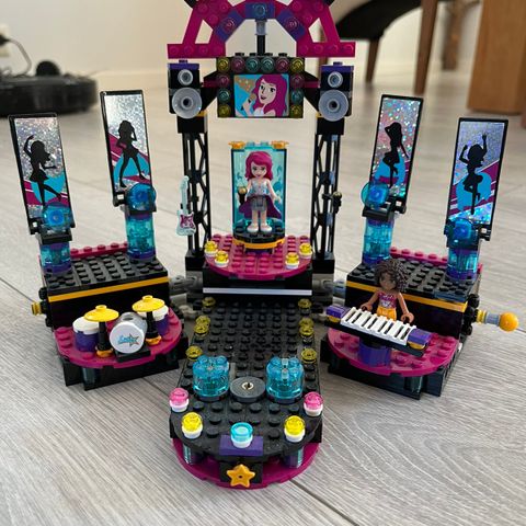 Lego friends Popstjernens scene