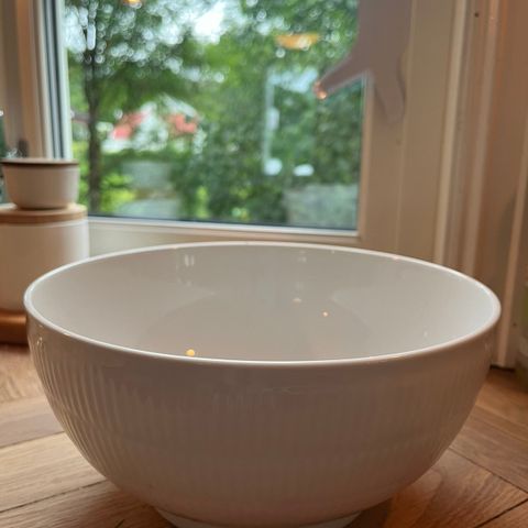 Royal Copenhagen Hvit Riflet Salatbolle 310cl