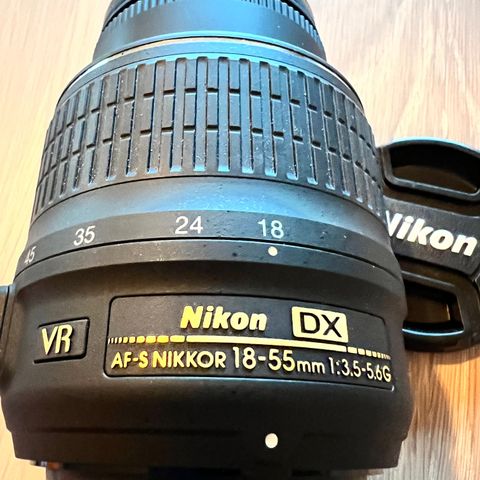 Nikon objektiv 18-55