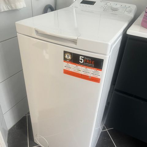 1 år gammel vaskemaskin m garanti
