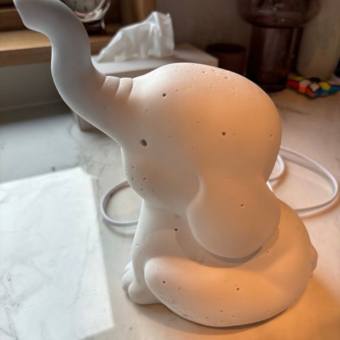 Nattlampe elefant