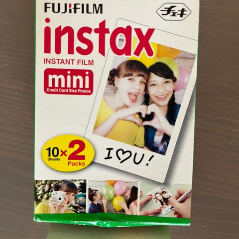 Film til polaroidkamera (Instax)