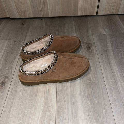 Ugg tasman