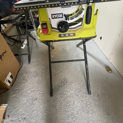 Ryobi Bordsag 1800w RTS1800S-G