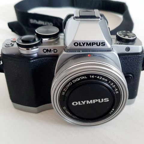 Olympus OMD E-M10