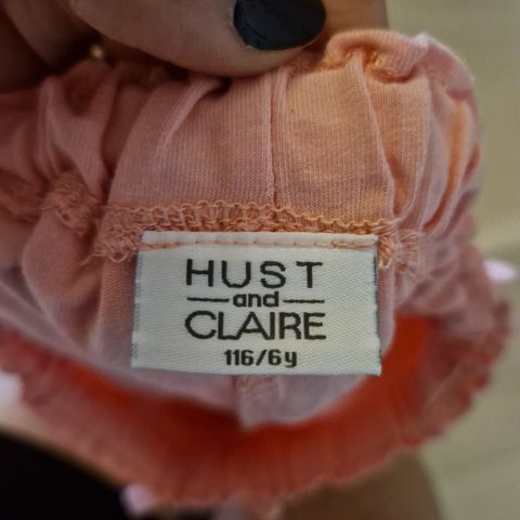 Hust and Claire shorts str 116