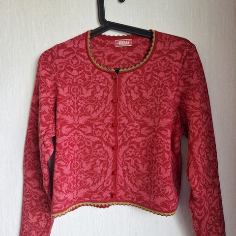 Nydelig Oleana cardigan