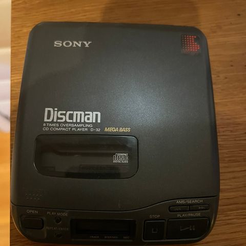 Sony discman D-32