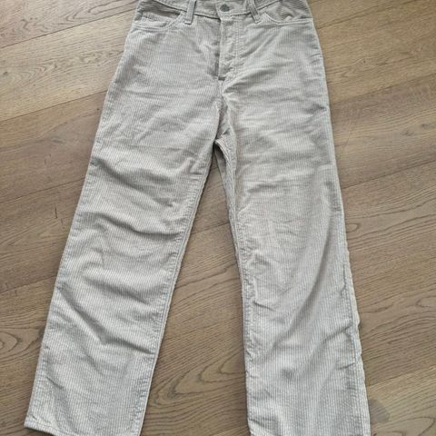 Bukse fra Levis w28