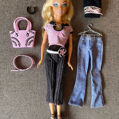 My Scene Shopping Spree Barbie Doll