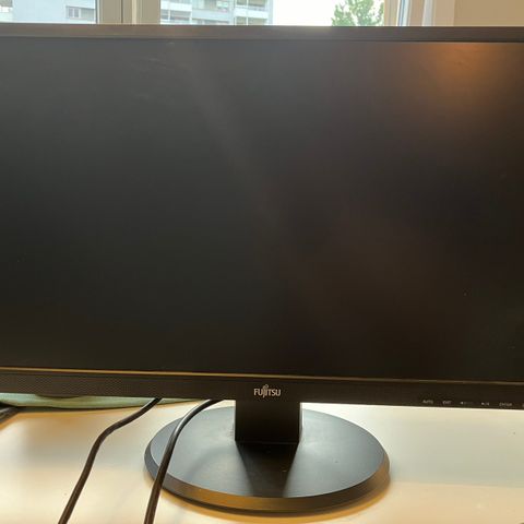 Fujitsu PC-skjerm 24”