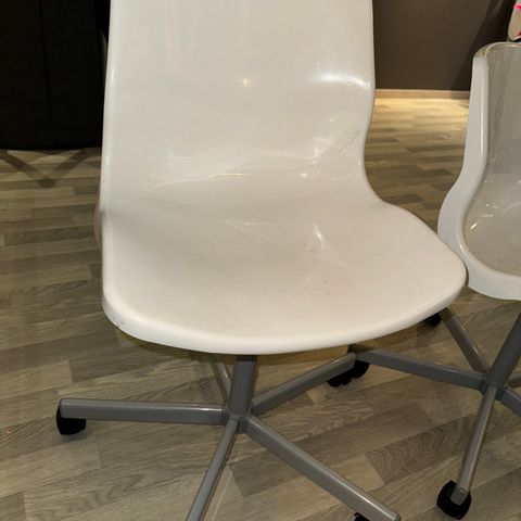 2 stoler fra IKEA