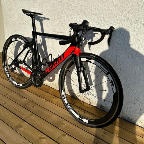 Giant Propel Advanced 1 str S selges (Ny redusert pris)