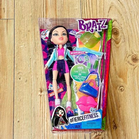 BRATZ JADE -  #FierceFitness Doll  - Ny i eske ! (fra 2015)